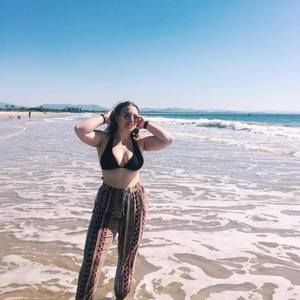 Meet your Posher, Lacey